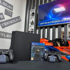 PlayStation 4 Slim 500GB Çift Kol + İnjustice 2 Oyun CD’si (İKİNCİ EL)