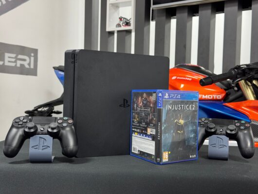 PlayStation 4 Slim 500GB Çift Kol + İnjustice 2 Oyun CD’si (İKİNCİ EL) - Görsel 4