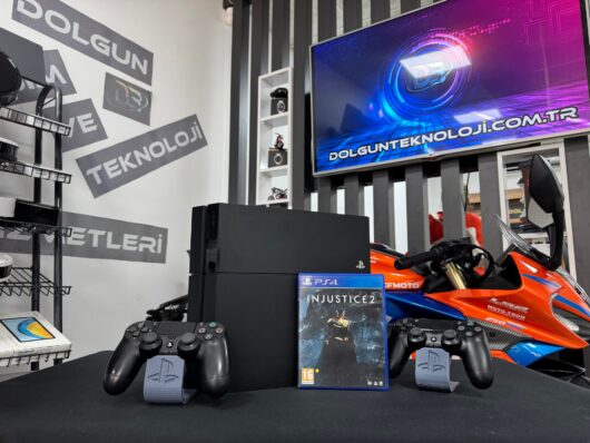 PlayStation 4 Fat 500GB Çift Kol + Uncharted 4 Oyun CD’si (İKİNCİ EL)