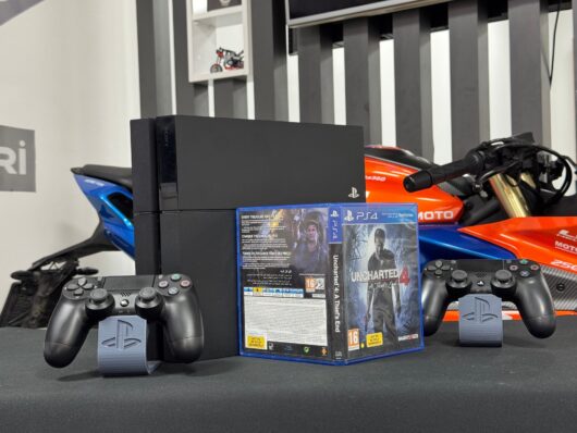PlayStation 4 Fat 500GB Çift Kol + Uncharted 4 Oyun CD’si (İKİNCİ EL) - Görsel 4