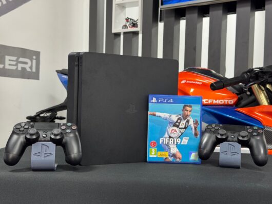 PlayStation 4 Slim 1TB Çift Kol + Fifa 19 Oyun CD’si (İKİNCİ EL) - Görsel 2