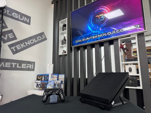 PlayStation 4 Fat 500GB Tek Kol (İKİNCİ EL)
