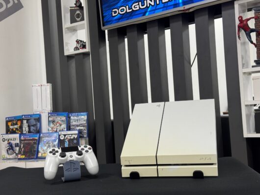 PlayStation 4 Fat Beyaz 1TB Tek Kol (İKİNCİ EL) - Görsel 2