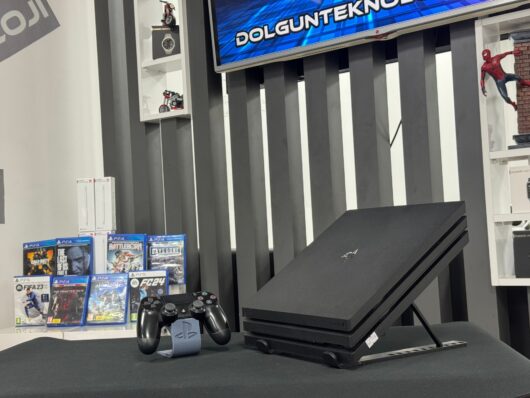 PlayStation 4 Pro 1 TB Tek Kol (İKİNCİ EL) - Görsel 3