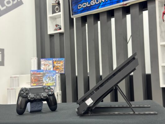 PlayStation 4 Slim 500GB Tek Kol CD Rom Bozuk (İKİNCİ EL) - Görsel 3