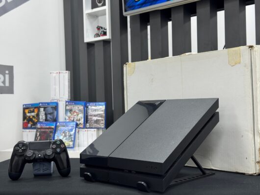 PlayStation 4 Fat 500GB Tek Kol Kutulu (İKİNCİ EL) - Görsel 2