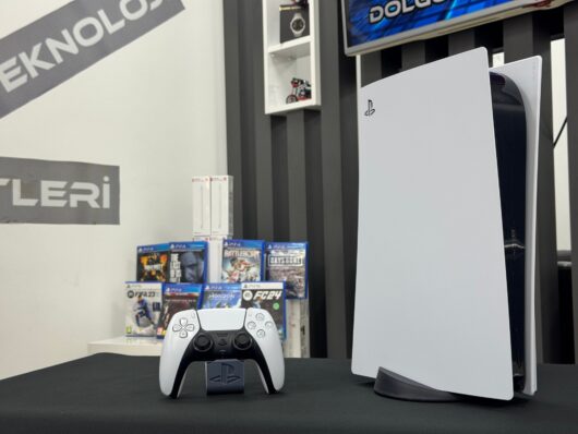 PlayStation 5 Fat 2TB Tek Kol CD’li Sürüm (İKİNCİ EL) - Görsel 2