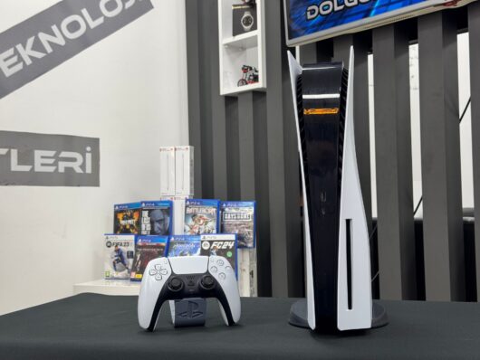 PlayStation 5 Fat 2TB Tek Kol CD’li Sürüm (İKİNCİ EL) - Görsel 3
