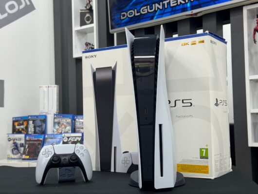 PlayStation 5 Fat 1TB Tek Kol CD’li Sürüm Kutulu (İKİNCİ EL) - Görsel 3