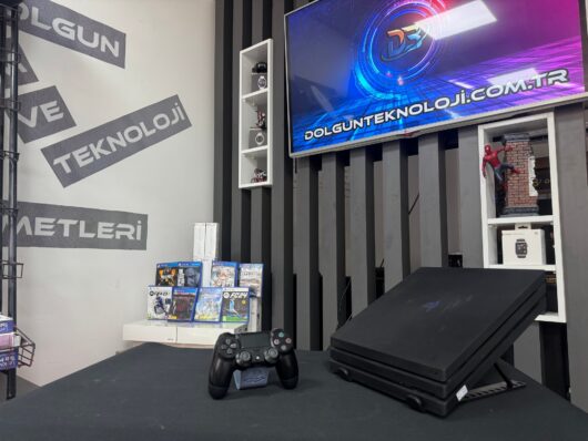 PlayStation 4 Pro 1TB Tek Kol Kırılabilir Sürüm(İKİNCİ EL)