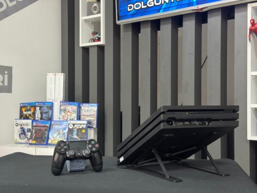 PlayStation 4 Pro 1TB Tek Kol Kırılabilir Sürüm(İKİNCİ EL) - Görsel 4