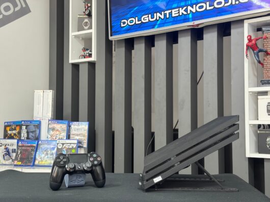 PlayStation 4 Pro 1TB Tek Kol (İKİNCİ EL) - Görsel 3