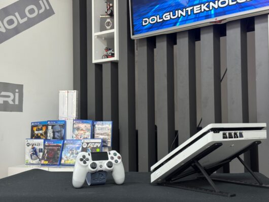 PlayStation 4 Slim Beyaz 500GB Tek Kol (İKİNCİ EL) - Görsel 4
