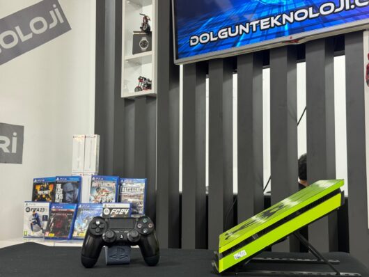 PlayStation 4 Slim 1TB Tek Kol Biohazard Kaplama (İKİNCİ EL) - Görsel 3