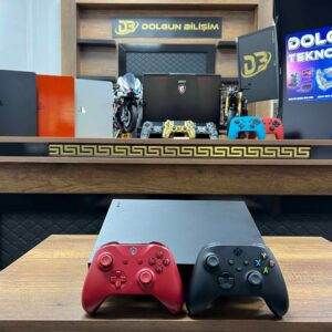 Microsoft Xbox One X 1 TB Çift Kol (İKİNCİ EL)